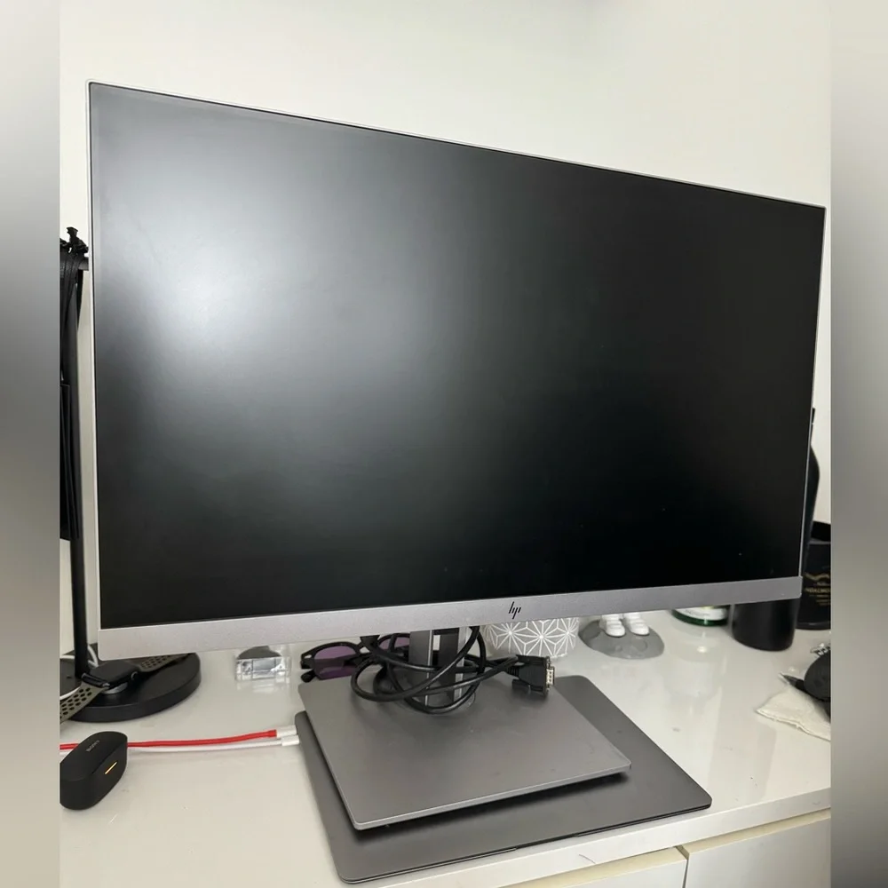 HP E243 HD monitors (23.8 inch widescreen)